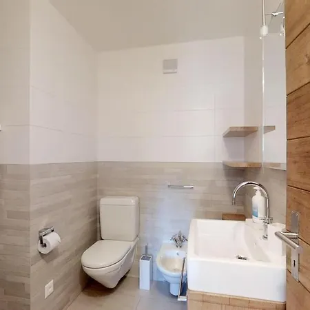 Murtel 4 - Sils-maria Apartment *